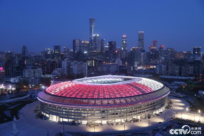 北京：“新工(gōng)體”進行燈光測(ce)試