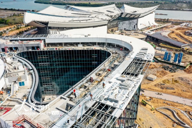 廣東廣(guǎng)州：國際金融論(lun)壇會址建設如(ru)火如荼