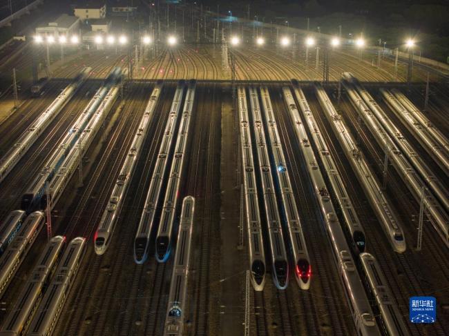 鐵路12月7日起(qi)實行新的列(liè)車運行圖