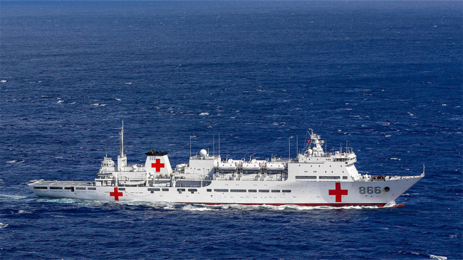 “和平方舟”航程(chéng)累計達280800海裡